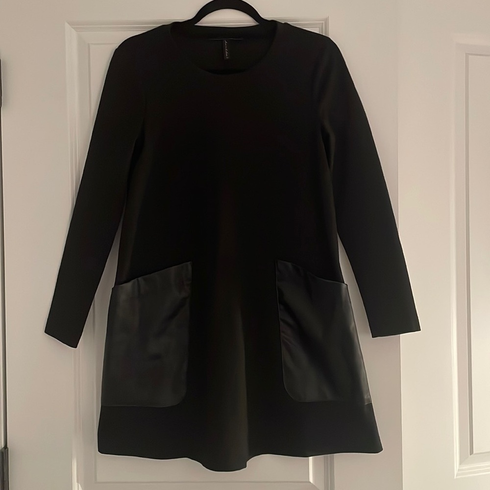 BCBG MAXAZRIA Long Sleeve Dress